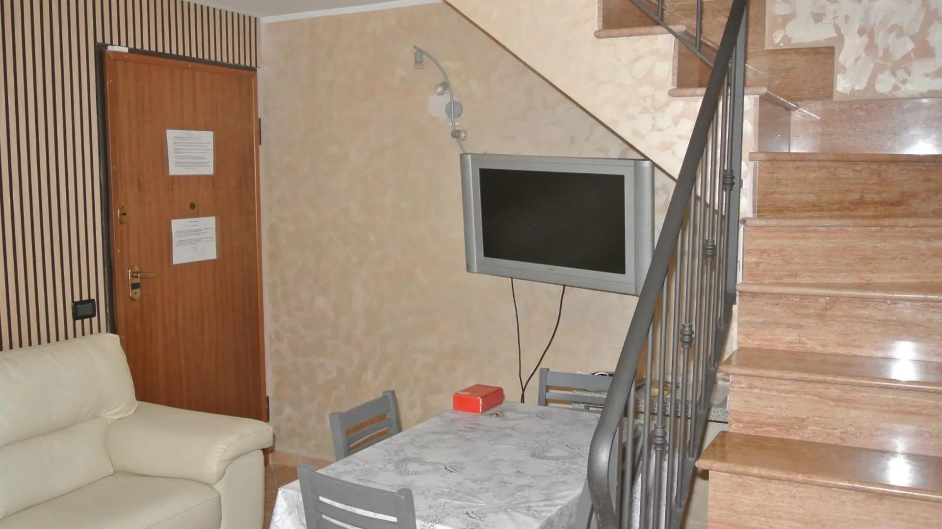 Appartamento Enza-home-in-ROMA